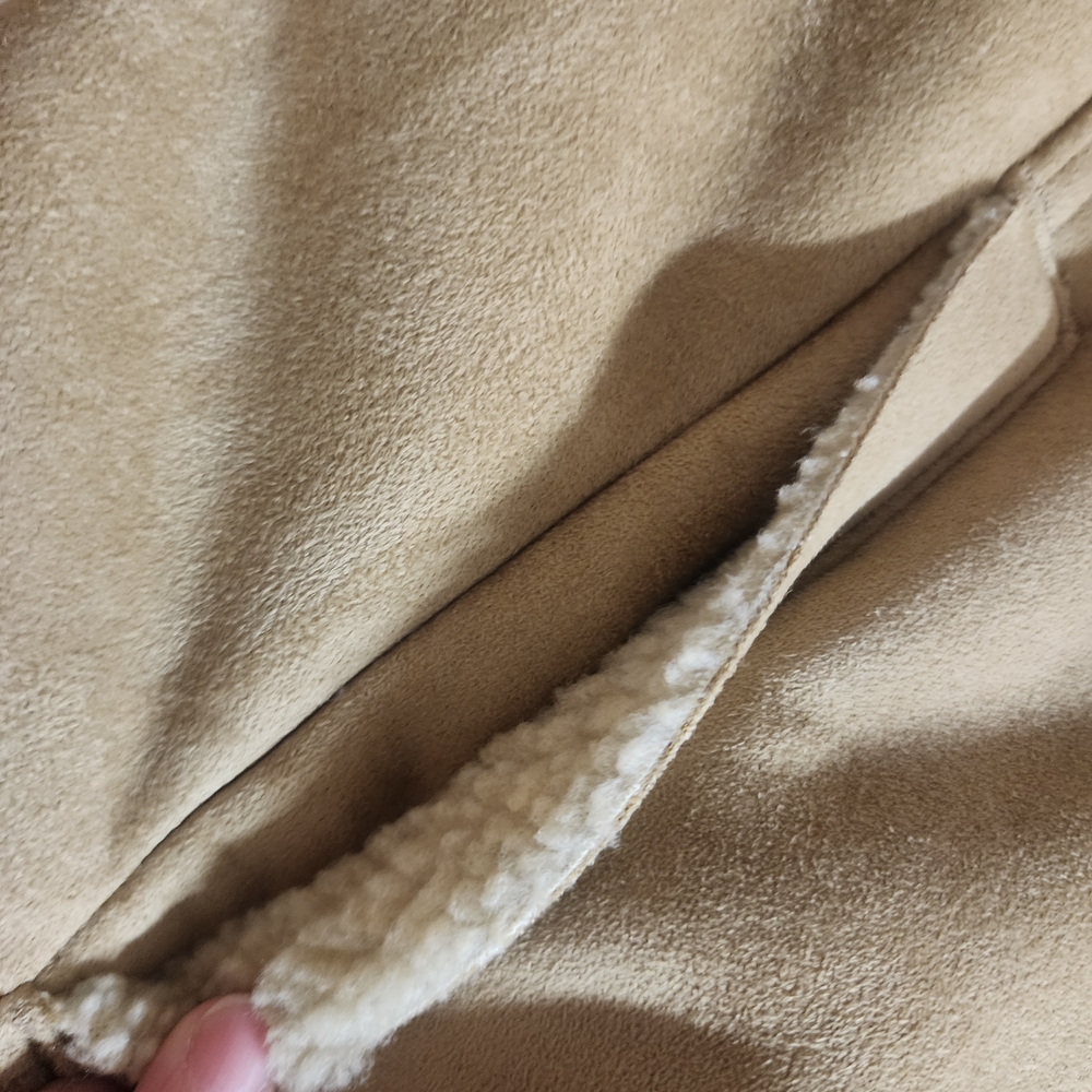 Old Navy Men's Tan Shearling Jacket - Picture 5 of 11